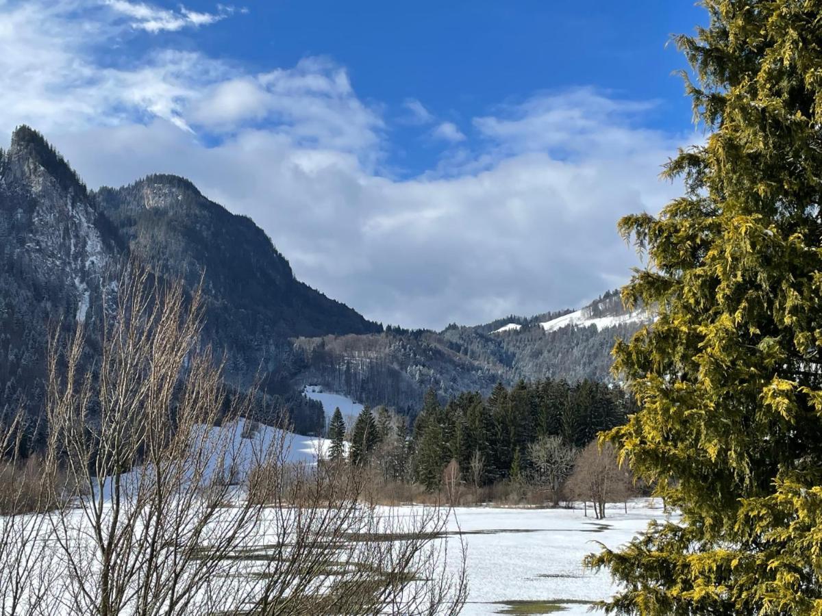 Geraeumiges Domizil Mit Bergblick Und Sauna Oberwössen Exterior foto